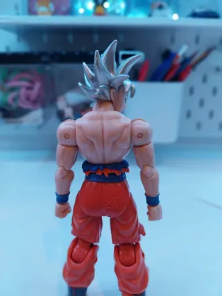 Figura Goku Ultra Instinto