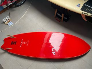Tabla surf Up Vampire Blood 5'9