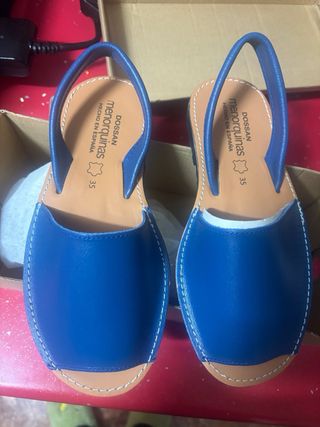 Menorquinas DOSSAN Talla 35 sin estrenar