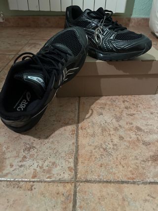Asics Gel-Kayano 14 Negro