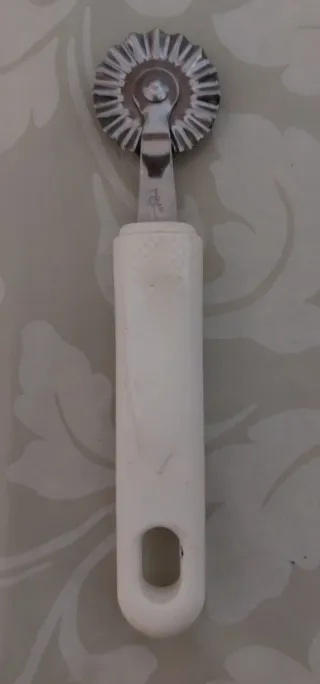 Set 7 accessori cucina metallo e plastica