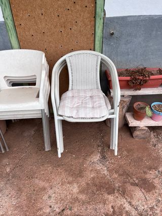 Sillas de jardín mimbre y metal