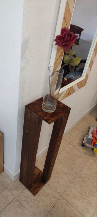 Pedestal columna de madera para decoración