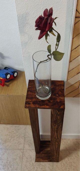 Pedestal columna de madera para decoración