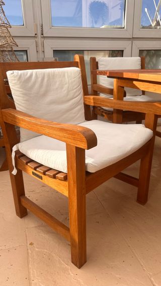 Mesa teca y 4 sillas de jardín madera