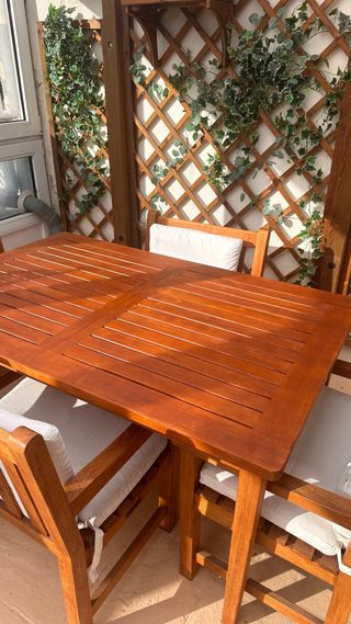 Mesa teca y 4 sillas de jardín madera