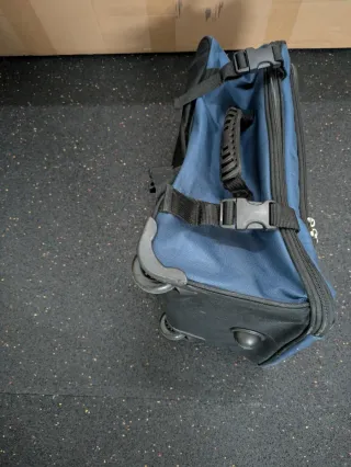 Maleta de cabina azul de la marca Schering Plough