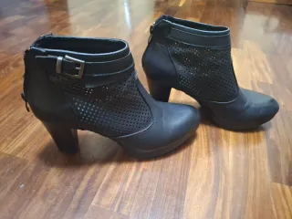 Stivaletti n. 39 neri