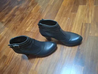 Stivaletti n. 39 neri