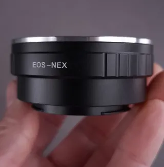 ADATTATORE OBIETTIVO CANON EF PER MONTURA SONY E