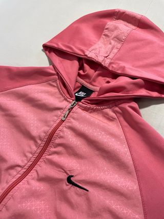 Chaqueta Nike Rosa con Capucha