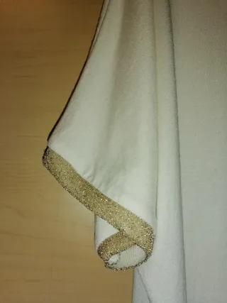 Top largo blanco adornado