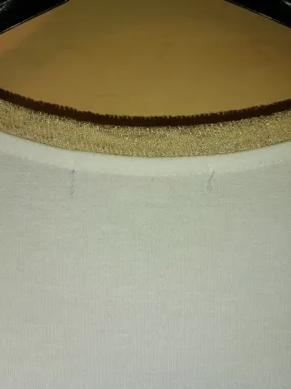 Top largo blanco adornado