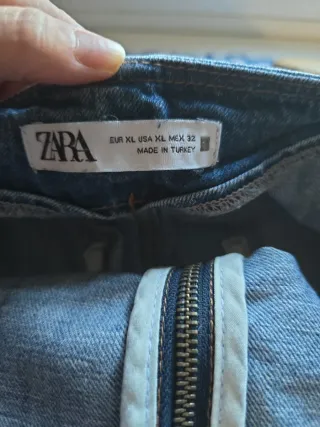 Falda ZARA midi vaquera con cremallera