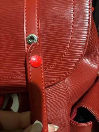 Mochila Louis Vuitton x Supreme Roja
