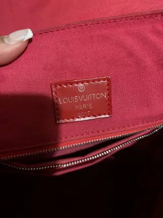 Mochila Louis Vuitton x Supreme Roja
