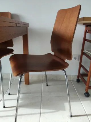 Mesa comedor BJURSTA IKEA y 4 sillas