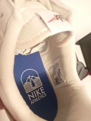 Zapatillas Nike Cortez Beige y Marrón