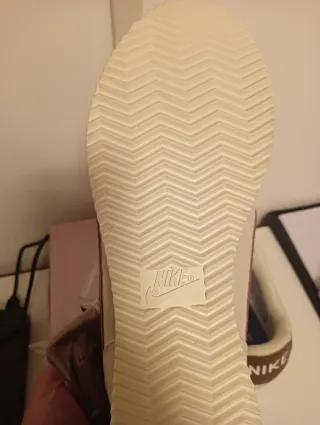 Zapatillas Nike Cortez Beige y Marrón