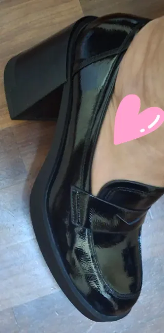 Scarpe con tacco verniciate nere