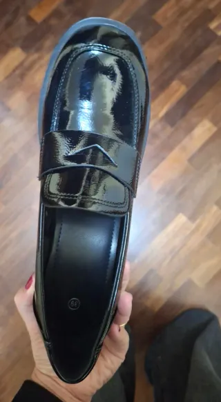 Scarpe con tacco verniciate nere