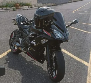 Kawasaki ninja 650 como nueva ITV enero 2028.