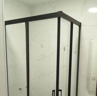 Mampara de ducha hecha a mano