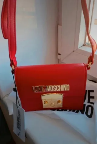 Carteira Love Moschino Vermelha Dourada