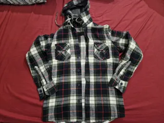 Camisa de franela con capucha