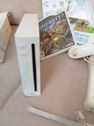 Consola Wii Blanca + Juegos y Mandos