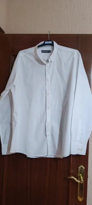 Camisa blanca de vestir