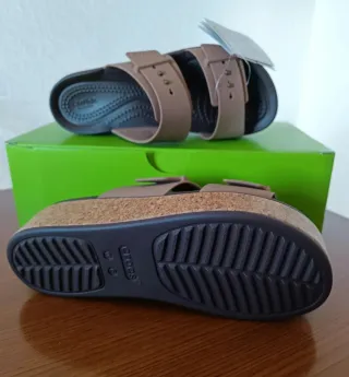 Sandalias Crocs Brooklyn Cork Buckle milk chocolat