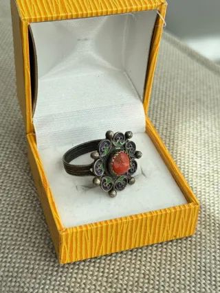 Anillo de plata con coral – Esmalte azul/verde –