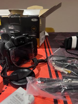 Cámara Nikon D3300 + Objetivo 18-55 VR