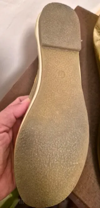 Bailarinas doradas con lazo