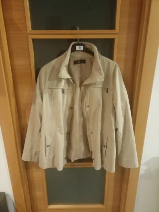 Chaqueta mujer beige