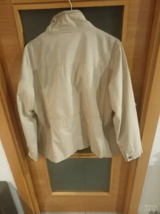 Chaqueta mujer beige