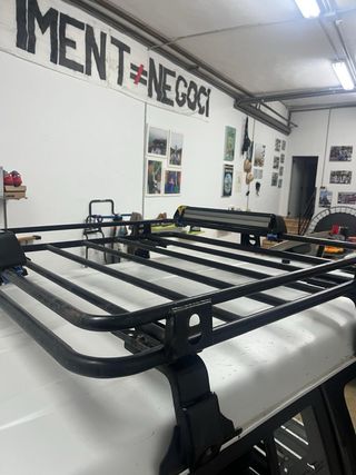 Baca Africana AFN para Toyota KZJ con Vierteaguas