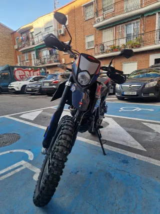 Moto enduro Aprilia rx 125 4t 2023  7000 klm