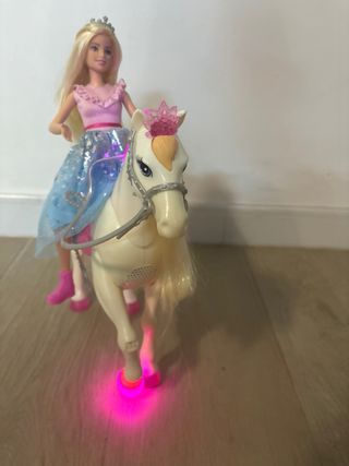 Barbie Princesa con Caballo Musical
