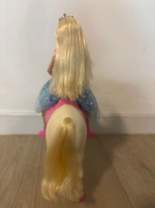 Barbie Princesa con Caballo Musical