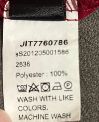 Elegante camisa satinada roja