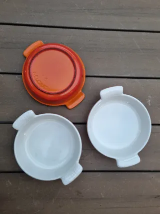 Set de 3 Cazuelas de hierro fundido naranja y blan