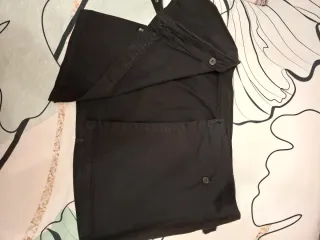 Falda mini Stradivarius negra estilo pareo