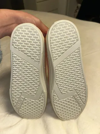 Bambas Levi's rosas talla 43