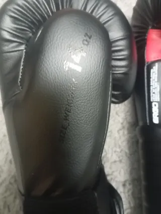 Guantes de boxeo negros 14 onzas