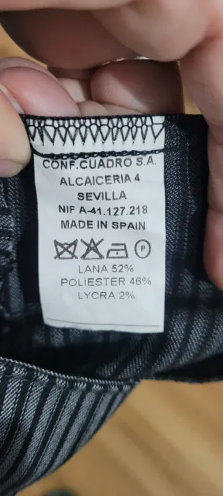 Traje de corto hombre negro