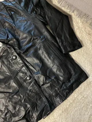 Chaqueta de cuero vintage negra