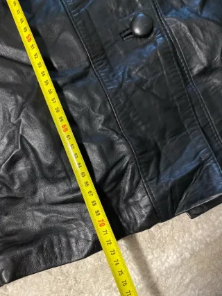 Chaqueta de cuero vintage negra