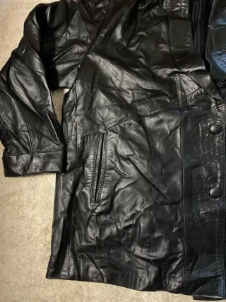 Chaqueta de cuero vintage negra